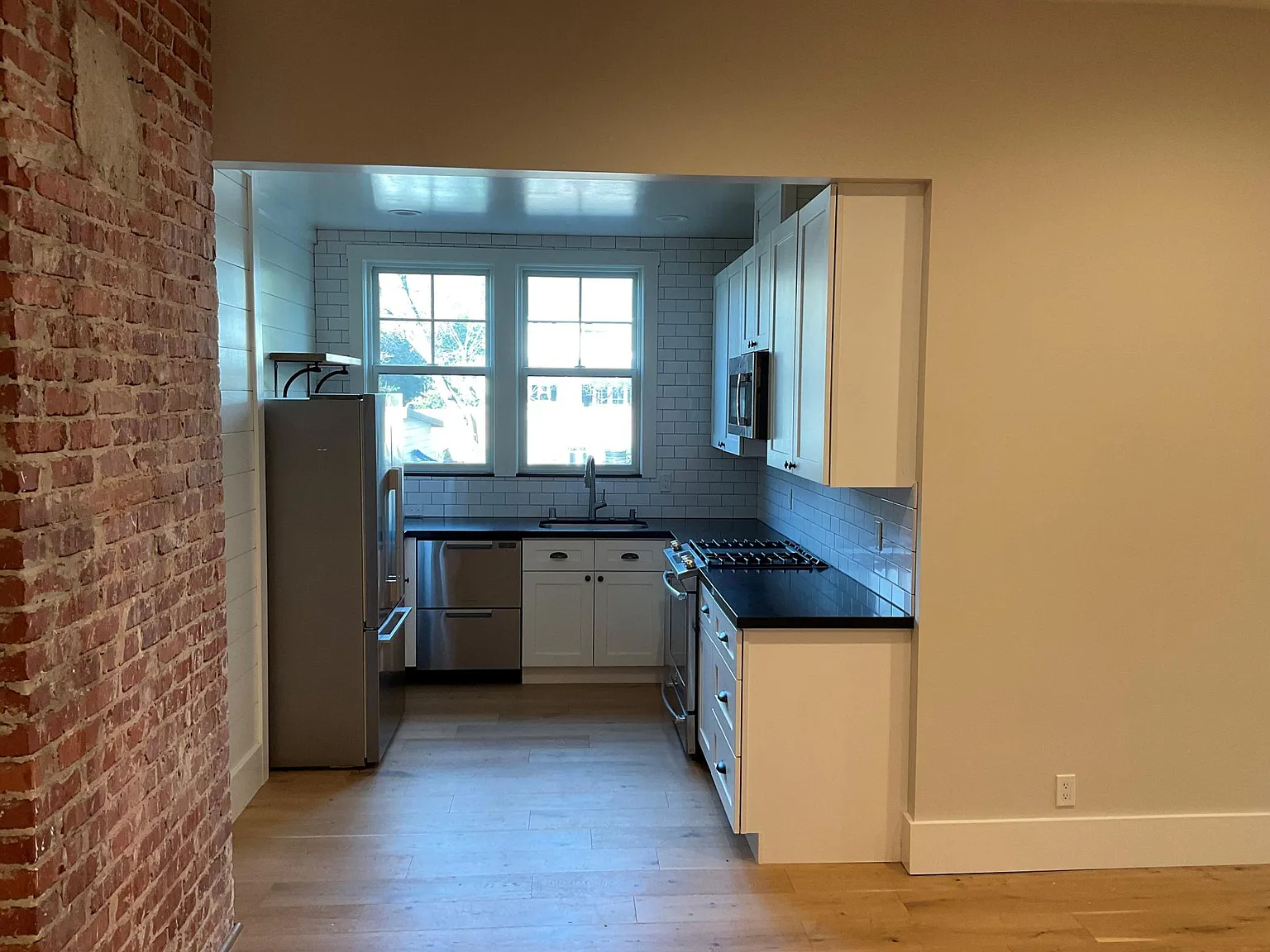 2 bed, $3,875 — Photo 2