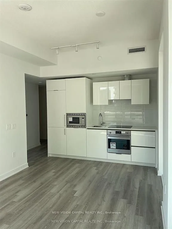Building Photo - 121 Saint Patrick St #1219