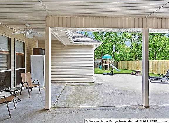 3rd image of 40074 Cotton Field Ave