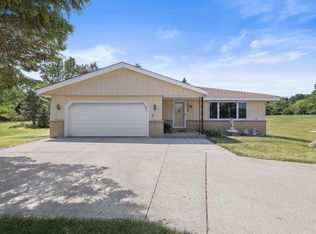 3590 Saint Huberts Ct W, Hubertus, WI