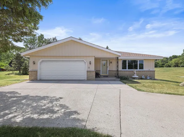 3590 West St Huberts COURT, Hubertus, WI 53033