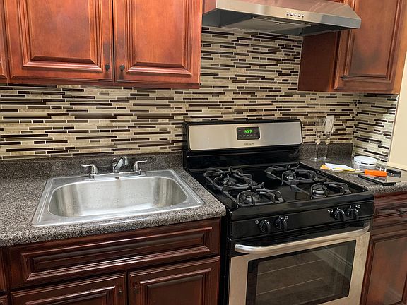 3rd image of 8814 Bay Pkwy APT 6