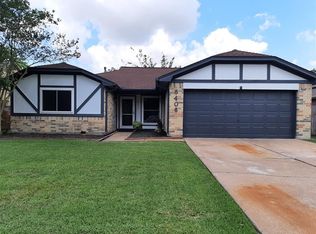 8406 Woodland Willows Dr, Houston, TX 77083