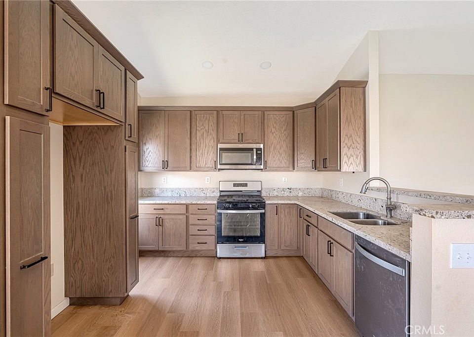 10878 Villa St, Adelanto, CA 92301 | MLS #CV26071862 | Zillow