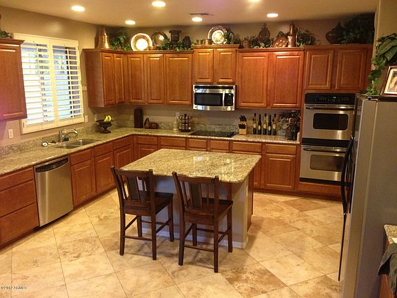 3rd image of 2413 E Prescott Pl