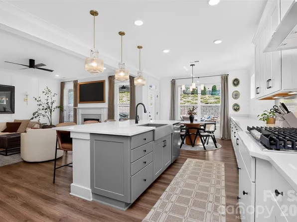 17222 Monocacy Blvd, Huntersville, NC 28078