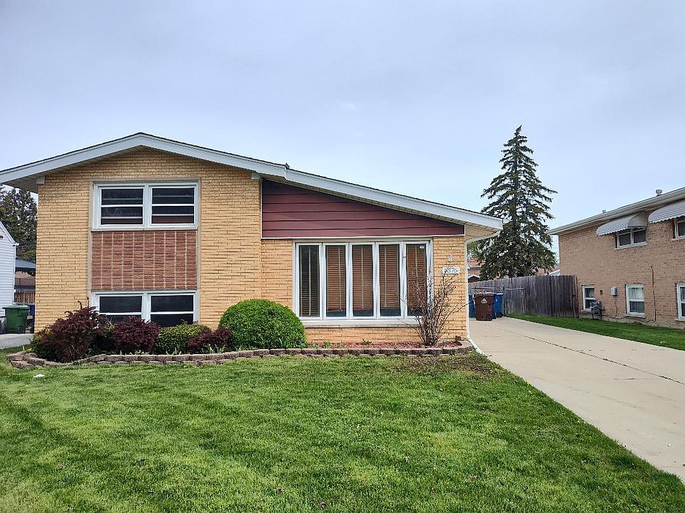 1st image of 5376 W 89th St