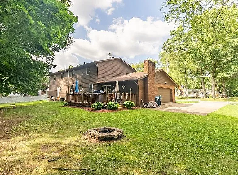 3136 Don Dr — Photo 2