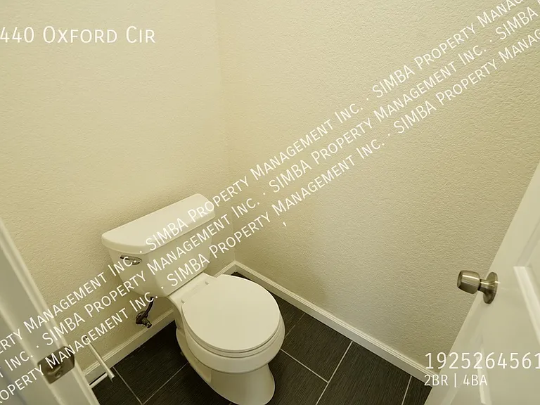 7440 Oxford Cir — Photo 11