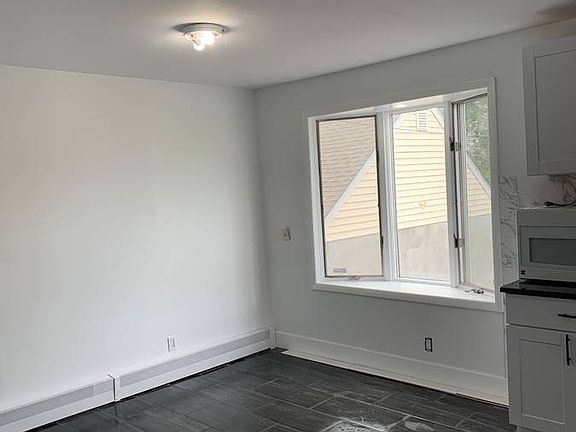 5th image of 9 Irving Pl Floor 1