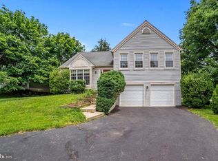 12915 Summer Hill Dr, Silver Spring, MD 20904