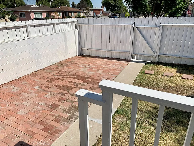 11105 Milano Ave — Photo 23