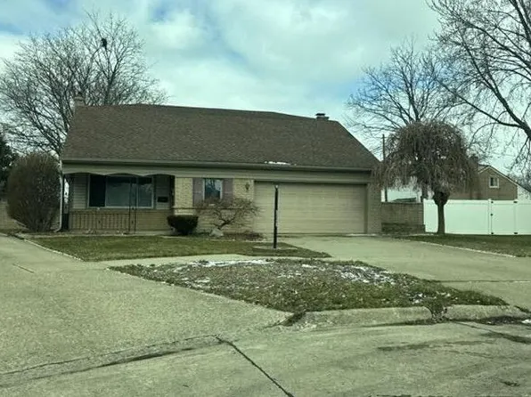 28685 Malvina Ct, Warren, MI 48088