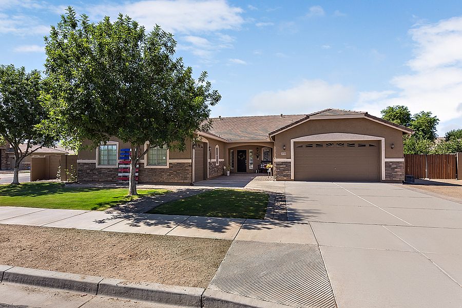 1st image of 21795 E Escalante Rd