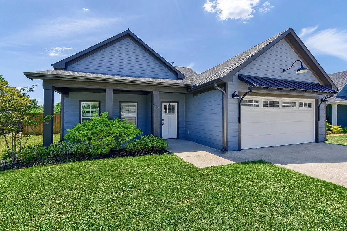 3 bed, 2.0 bath, 1734 sqft, $2,250 — Photo 1