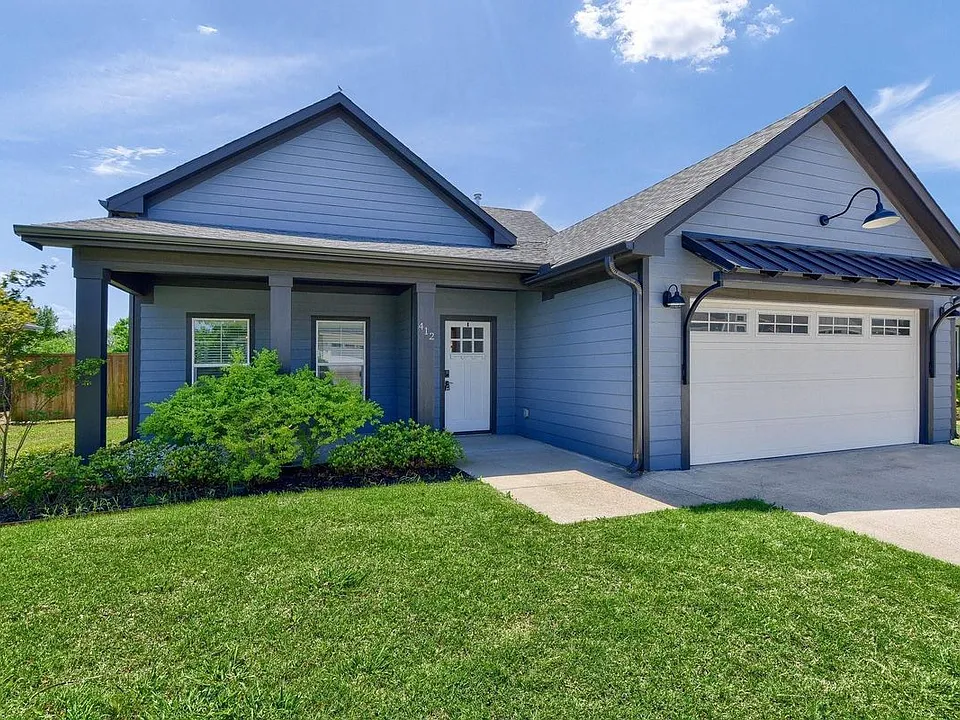 412 Carneros Dr