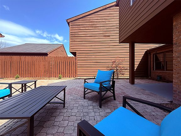 2nd image of 3014 Pleasant Dr