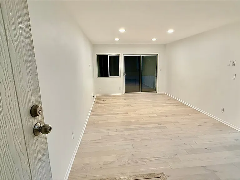 4900 Overland Ave #178 — Photo 1
