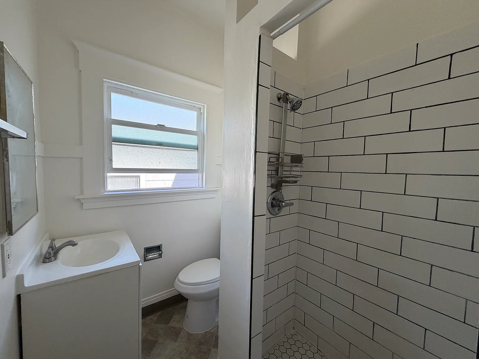 Studio, 663 sqft, $1,850 — Photo 3