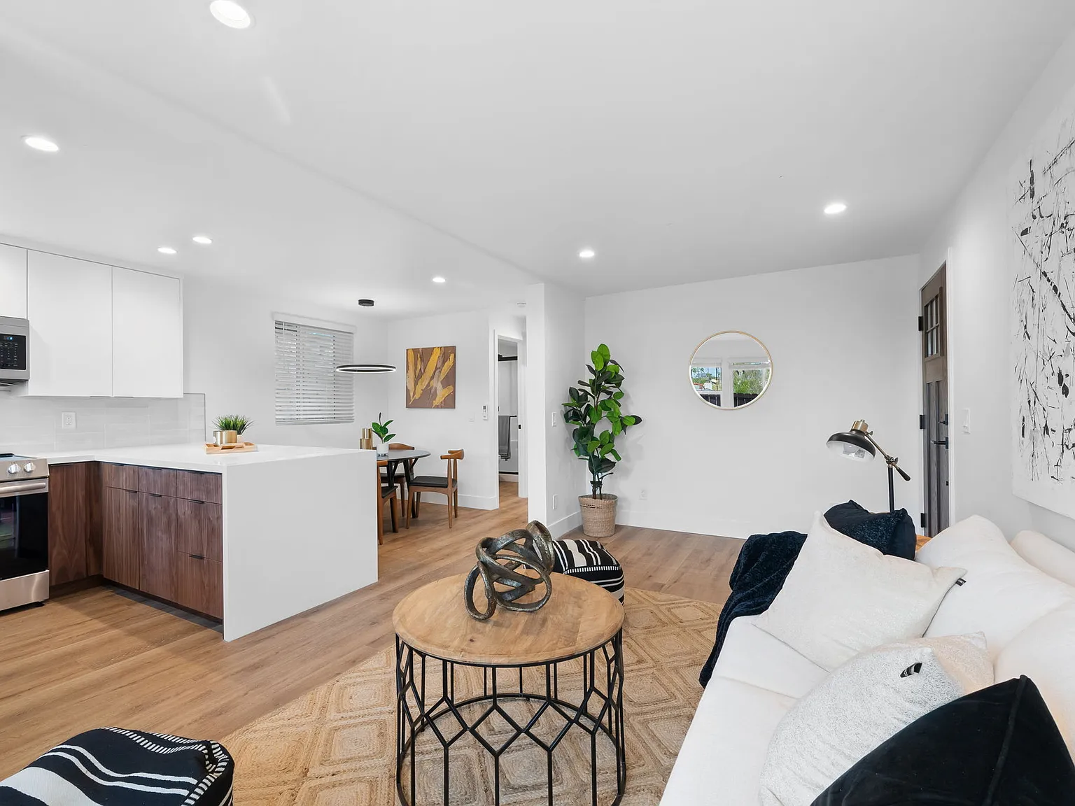 1 bed, 600 sqft, $2,799 — Photo 3