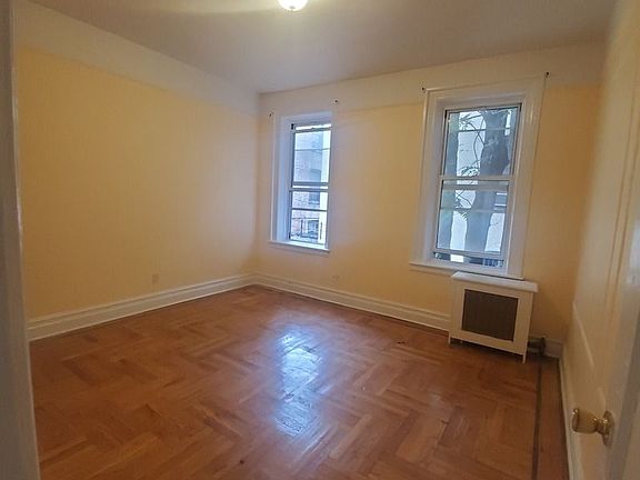3rd image of 85 E 51st St APT 2R