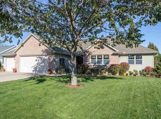 4702 W Pine St, Appleton, WI 54914