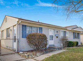 9464 Barry Dr, Romulus, MI 48174