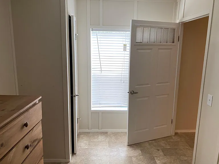 117 W Pleasant St #18 — Photo 3