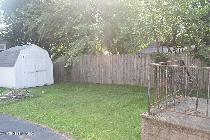 2nd image of 209 Berkshire Boulevard