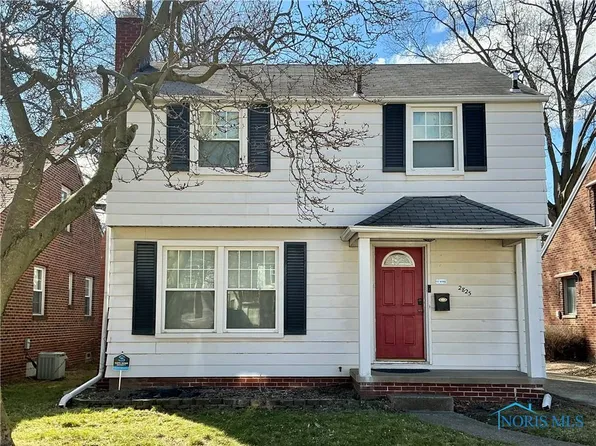 2825 Sherbrooke Rd, Toledo, OH 43606