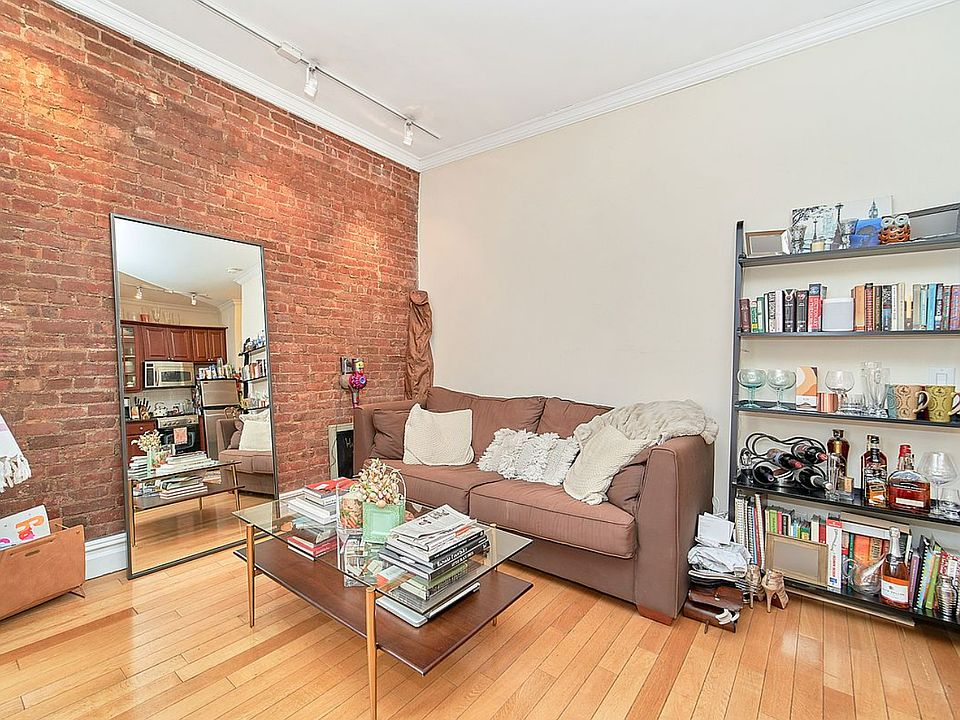 1st image of 29 Morton St #2A
