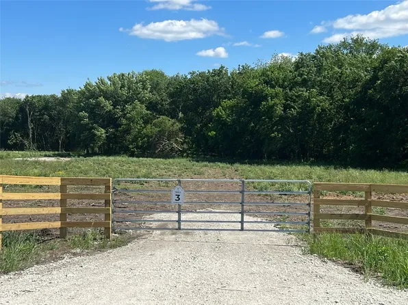 3 Fm 985, Ennis, TX 75119