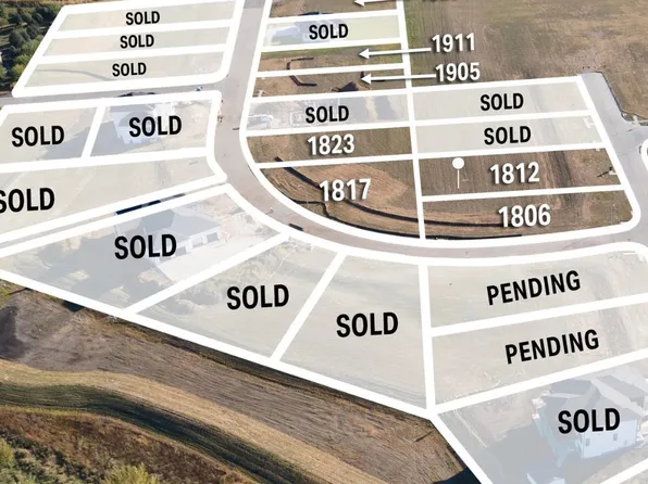 1812 Yale Pkwy, Cedar Falls, IA 50613