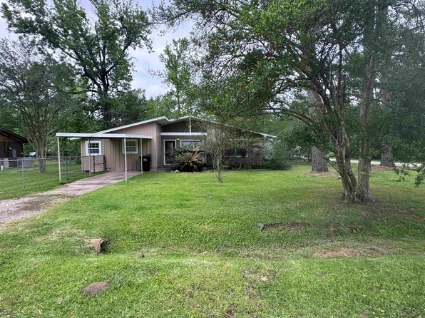 110 Hickory St, Kountze, TX 77625