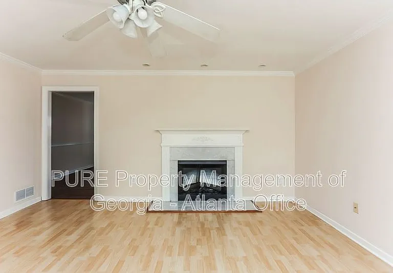 1934 Ivy Glen Dr SE — Photo 5