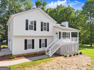 3966 Rock Haven Dr, Flowery Branch, GA 30542