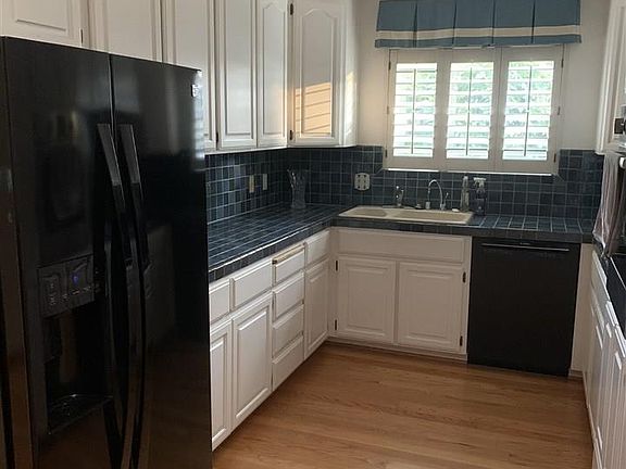 4th image of 842 Sevely Dr
