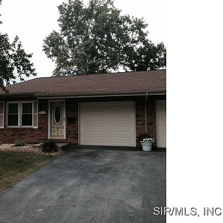 2nd image of 3152 Yale Dr