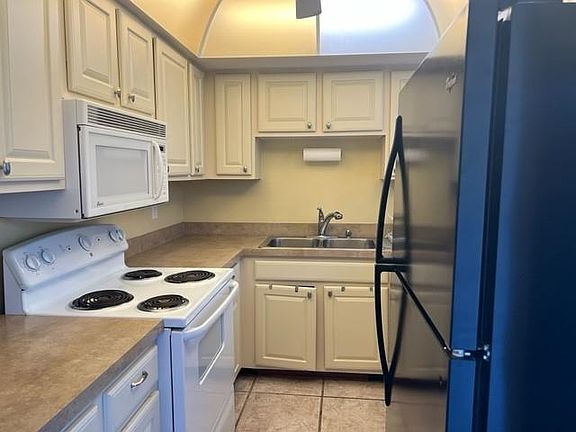 4th image of 1901 Indian River Blvd APT A204