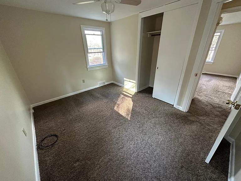 565 Marshalls Creek Rd — Photo 10