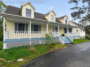 5081 Vines Rd, Howell, MI 48843