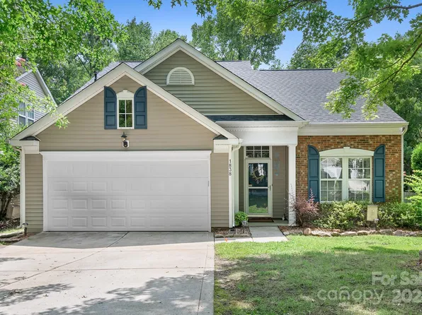 1838 Wilburn Park Ln NW, Charlotte, NC 28269