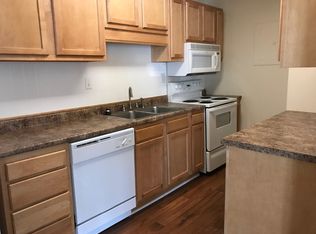 108 La Mancha Dr APT G, Asheville, NC 28805