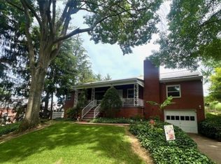 814 Skinner Dr, Saint Albans, WV 25177