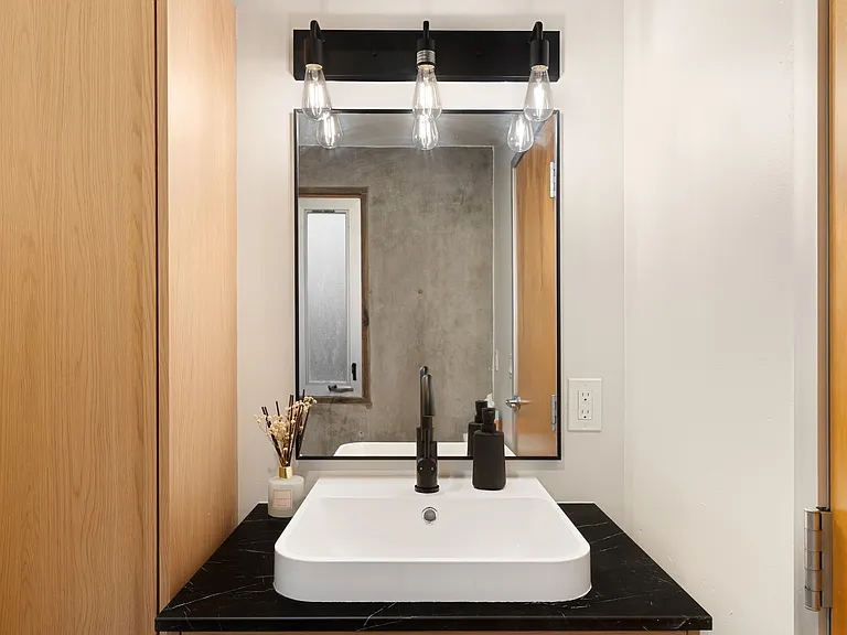 3033 India St #8 — Photo 37