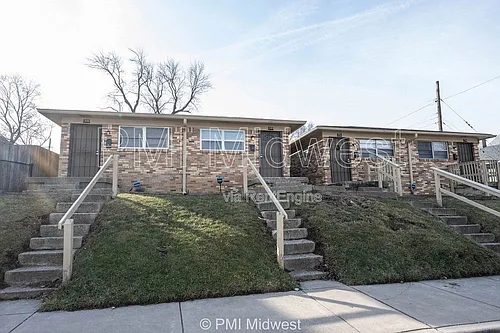 823 Iowa St Photo 1