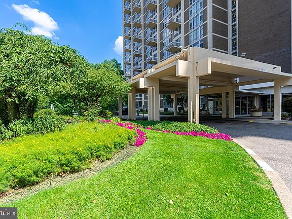 2nd image of 3600 Conshohocken Ave APT 1707