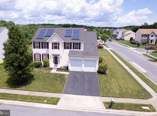 2 Anchor Bay Ct, Essex, MD 21221