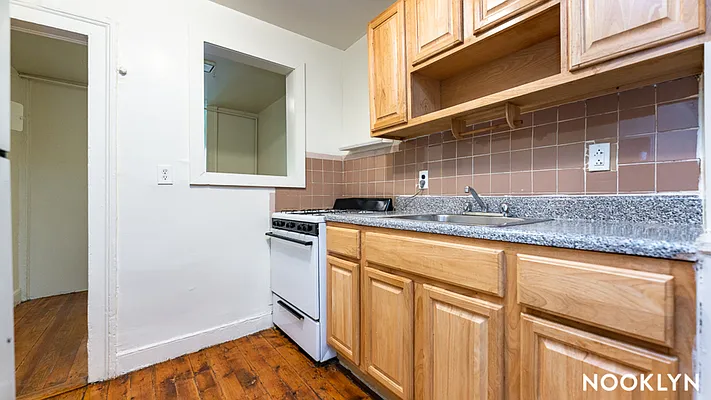 Rented by Nooklyn NYC LLC | media 2