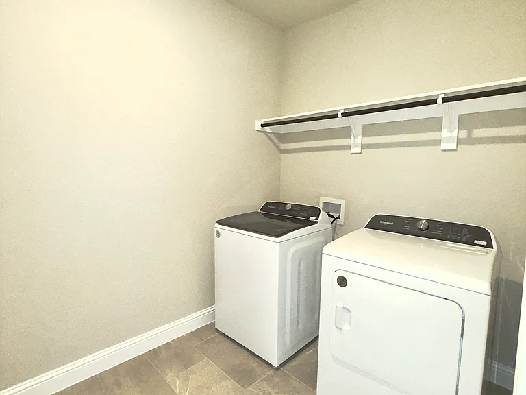 710 Martell Rd — Photo 12